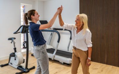 Kwetsbaar ouder worden: hoe fysiotherapie helpt om zelfstandig te blijven